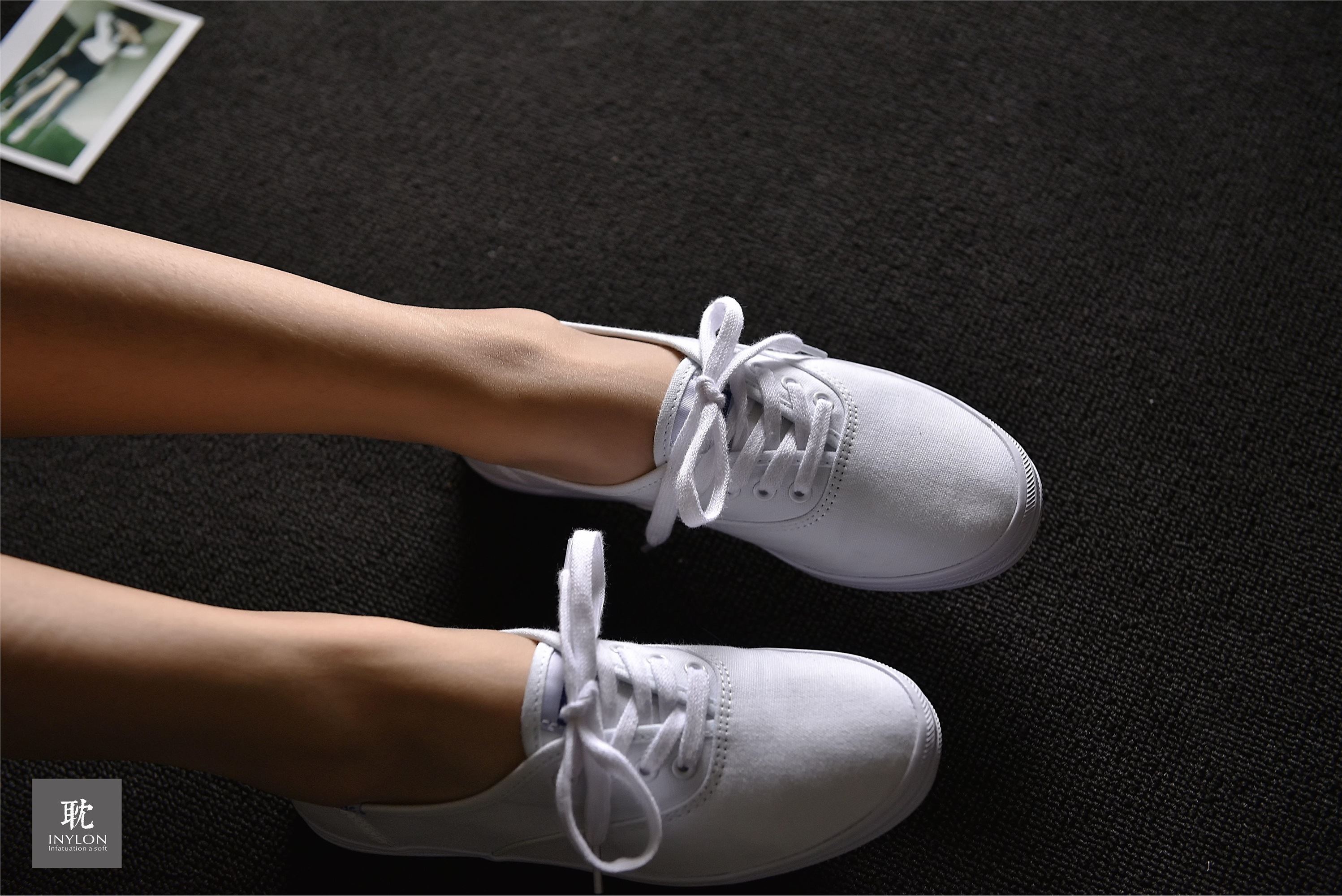 IESS异思趣向《普惠集240》- 模特：幸子《另类原光高反差运动丝》